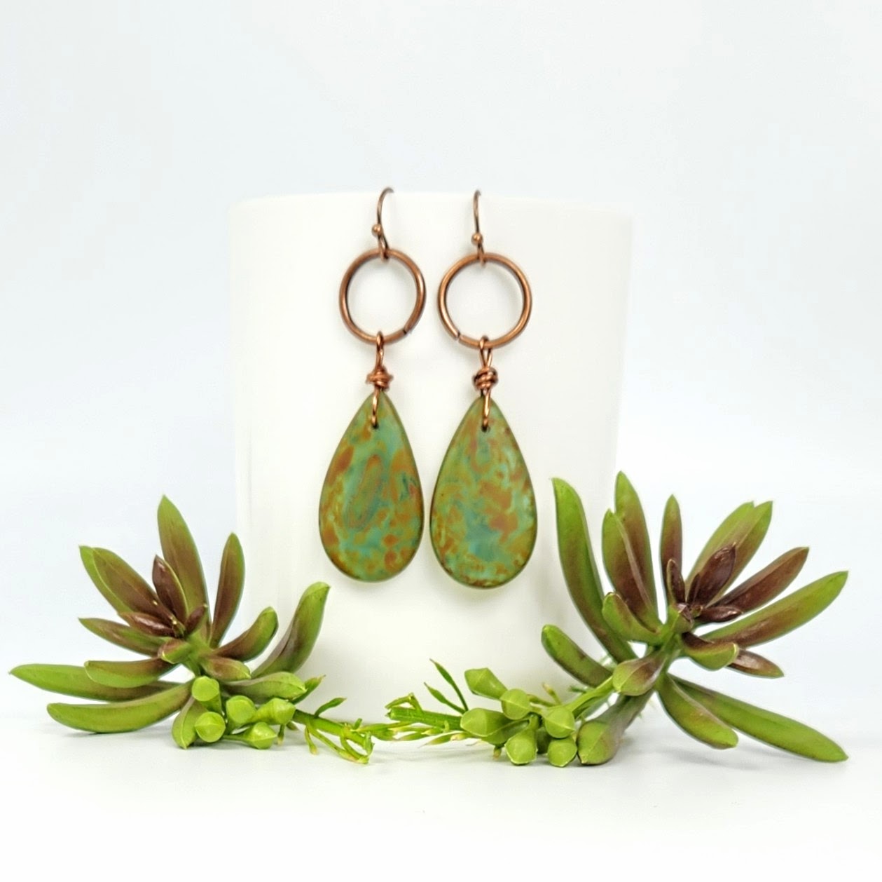 Glass Teardrops Green Earrings