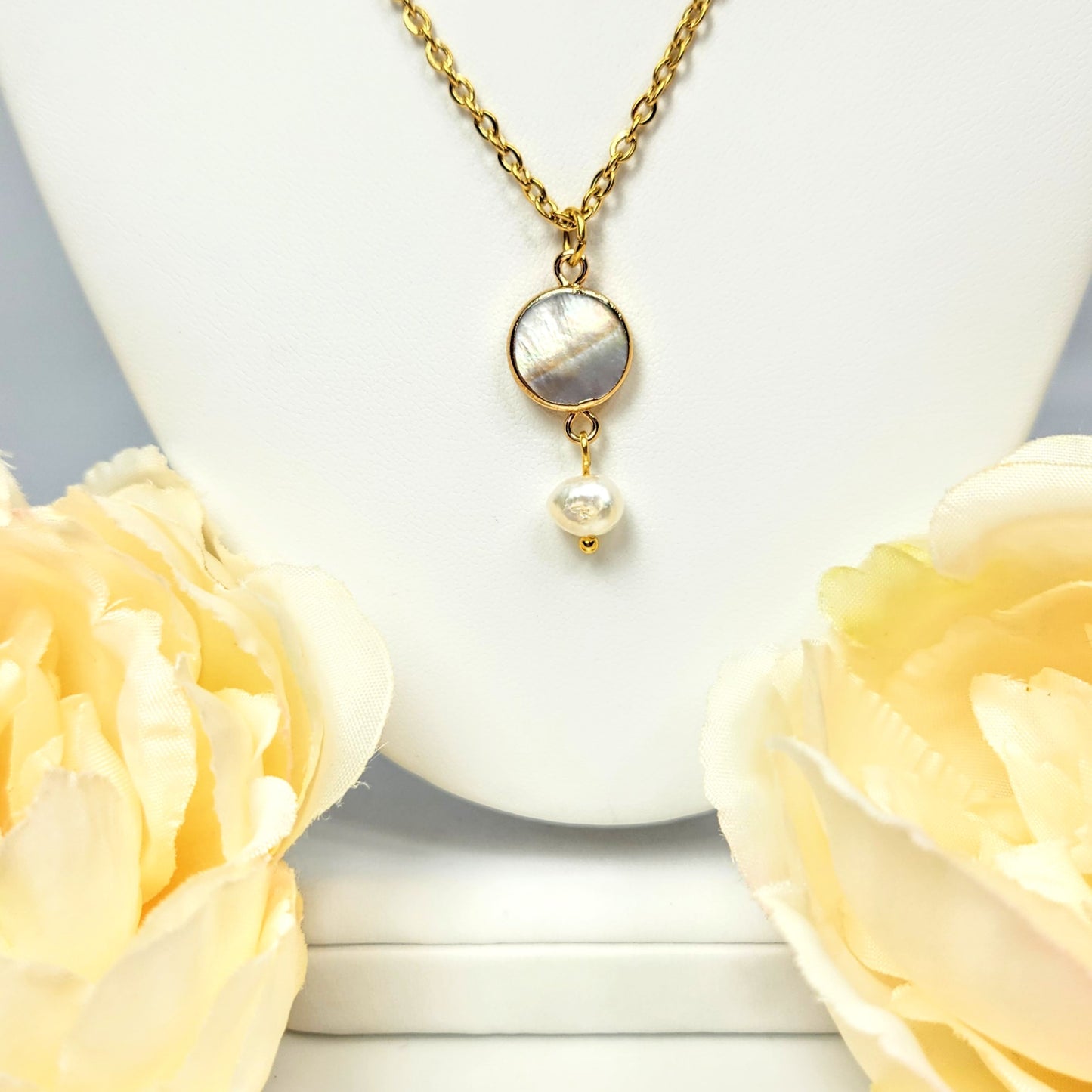 Lip Shell + Freshwater Pearl Pendant Necklace